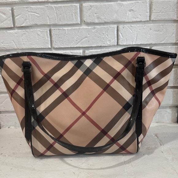 Burberry Beige and Black Checkered Tote - Picture 2 of 11